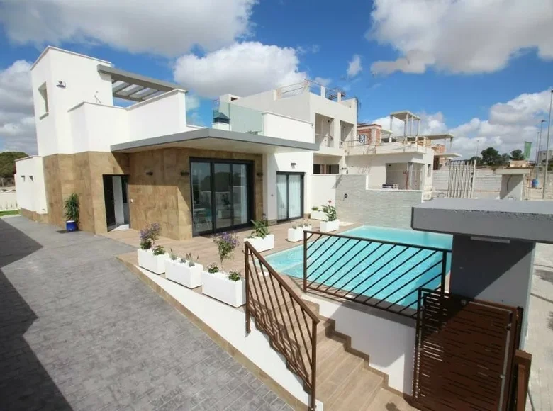 3 bedroom villa 134 m² Dehesa de Campoamor, Spain