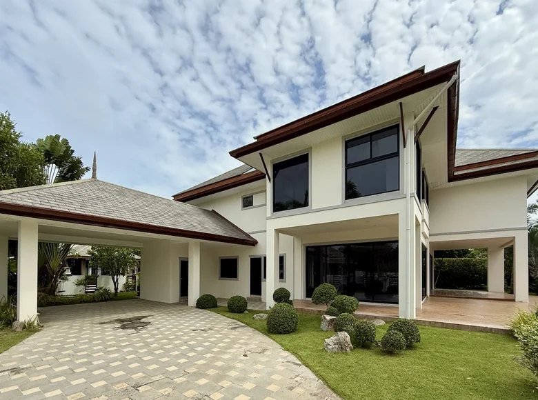 Villa de 4 dormitorios 500 m² mab fakthxng, Tailandia