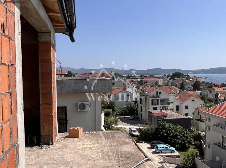 Дом 12 комнат 440 м² Тиват, Черногория