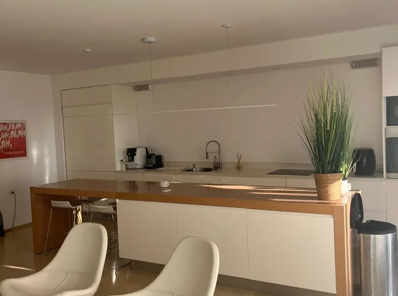 Mieszkanie 4 pokoi 124 m² Tel-Awiw, Izrael