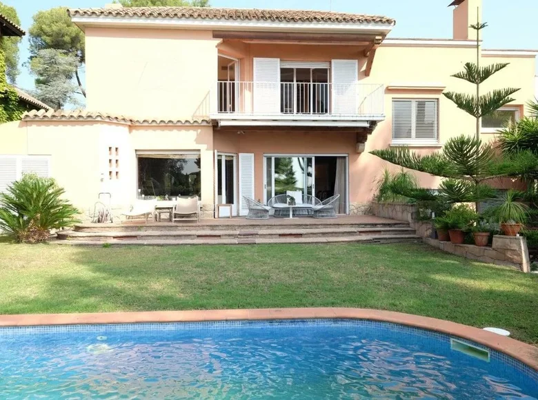 Villa 8 Schlafzimmer 520 m² Barcelona, Spanien