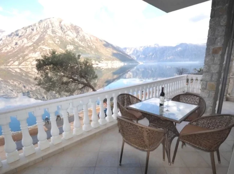 Villa 4 chambres  Kostanjica, Monténégro