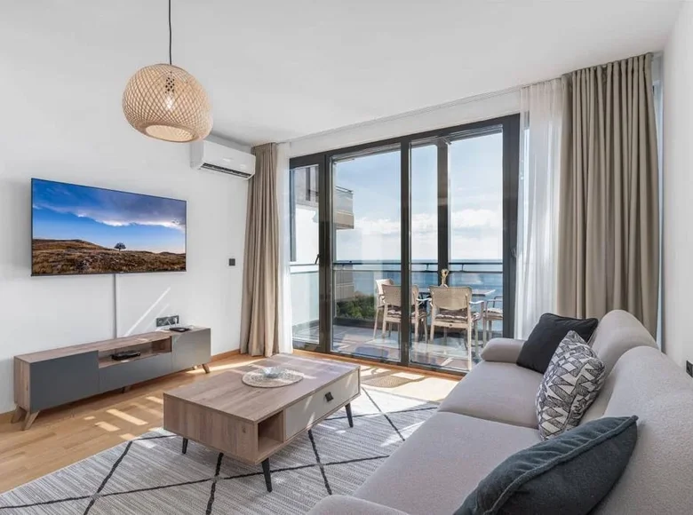 1 bedroom apartment 77 m² Sveti Stefan, Montenegro