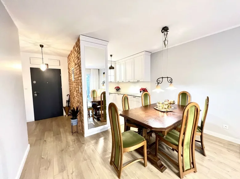 2 room apartment for sale in Wroclaw, Poland for € 132,059 listing