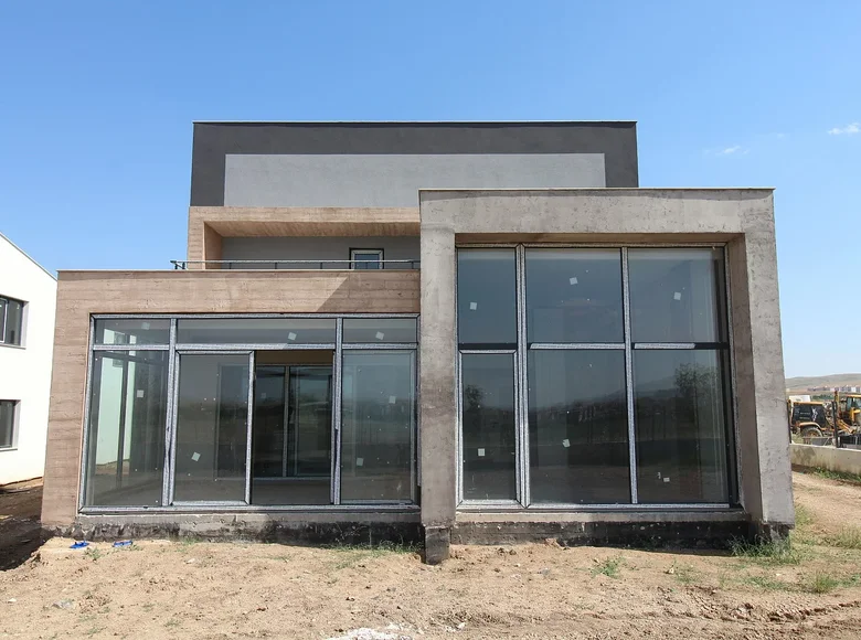 4 bedroom Villa 210 m² Sincan, Turkey