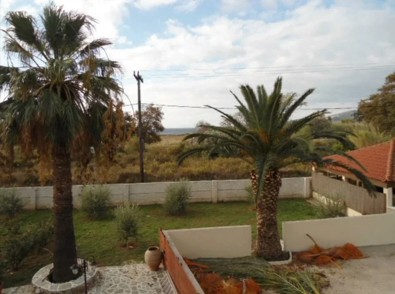 2 bedroom apartment 80 m² Nea Styra, Greece