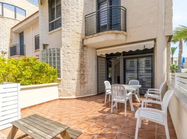 Mieszkanie 4 pokoi 104 m² Izhevsk, Rosja