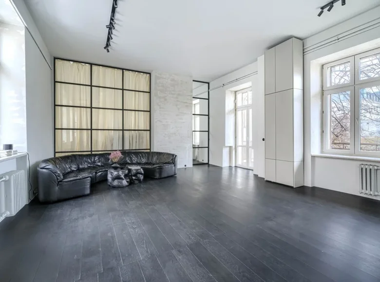 Коммерческое помещение 3 комнаты 90 м² в Варшаве, Польша