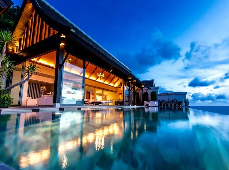 villa de 5 chambres 1 225 m² Choeng Thale, Thaïlande