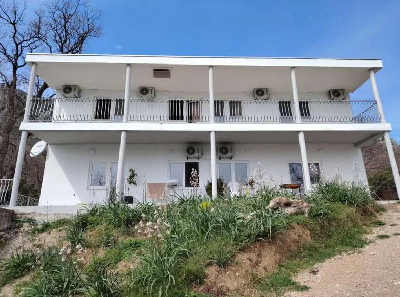 Haus 4 Schlafzimmer  Zagrade, Montenegro