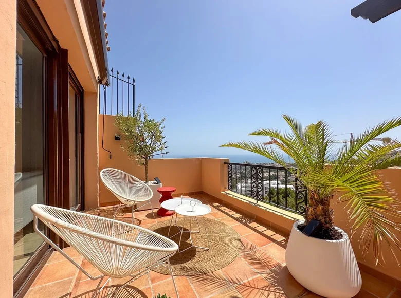 2 bedroom penthouse 118 m² Benalmadena, Spain