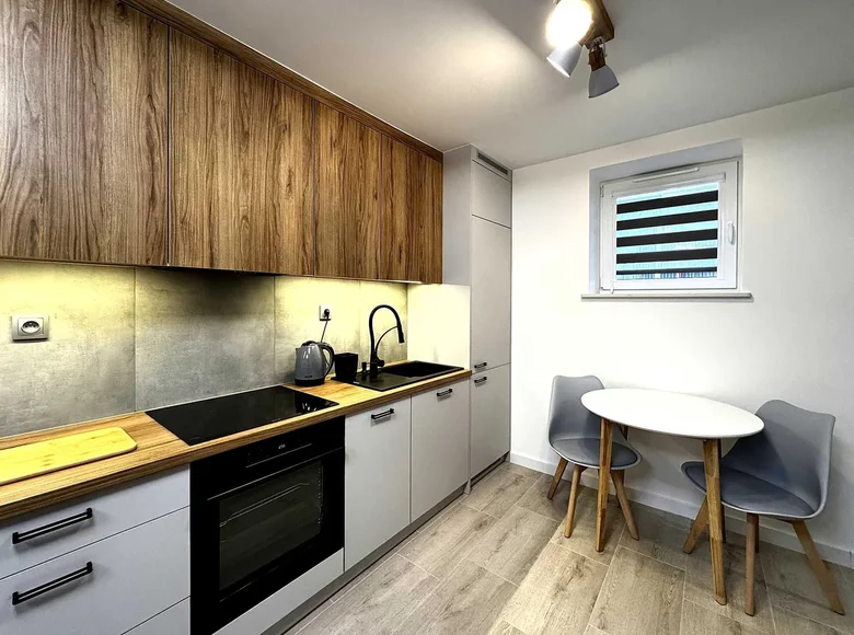 2 room apartment 35 m² in Warsaw, Poland