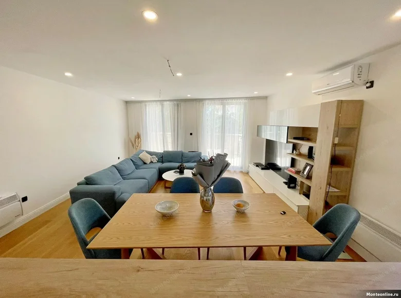 Mieszkanie 2 pokoi 102 m² Tivat, Czarnogóra