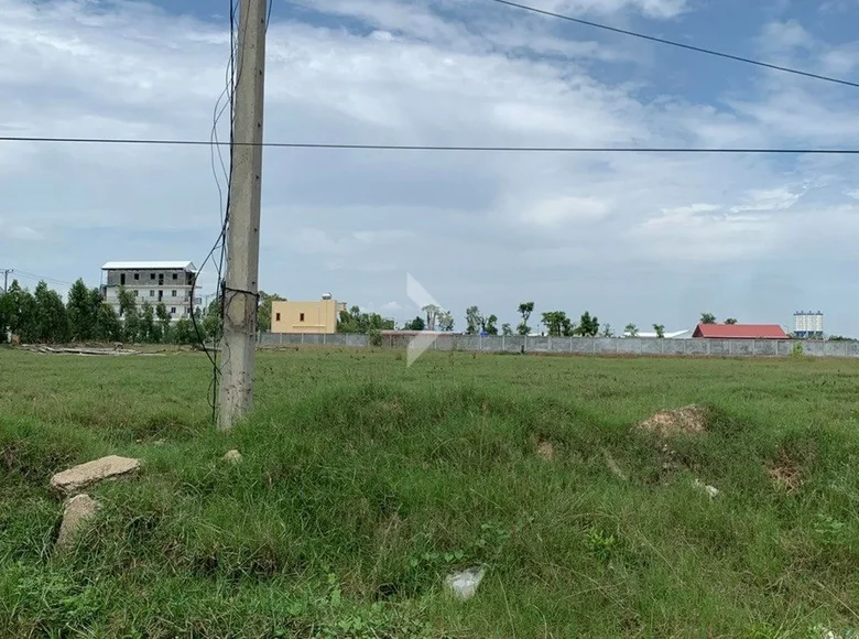 Земельные участки 13 500 м² в Sangkat Phleung Chheh Roteh, Камбоджа
