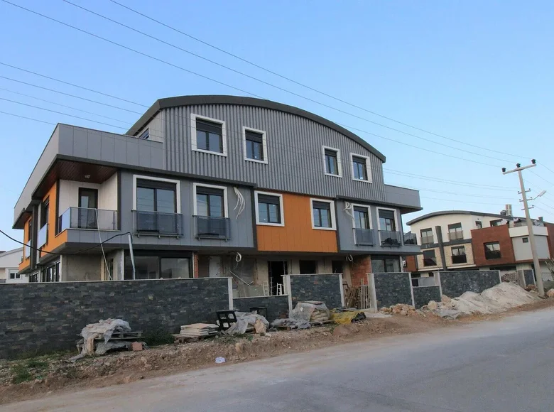 Mieszkanie 3 pokoi 95 m² Muratpasa, Turcja