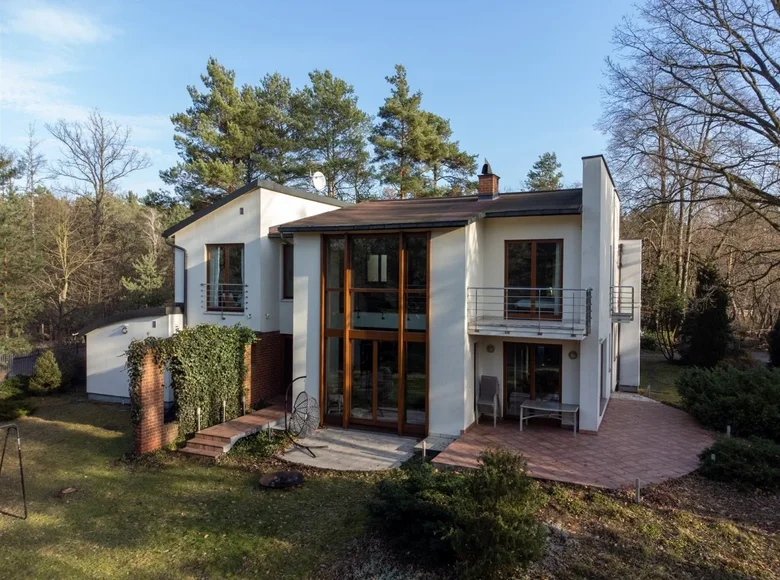 3 bedroom house 323 m² Warsaw, Poland