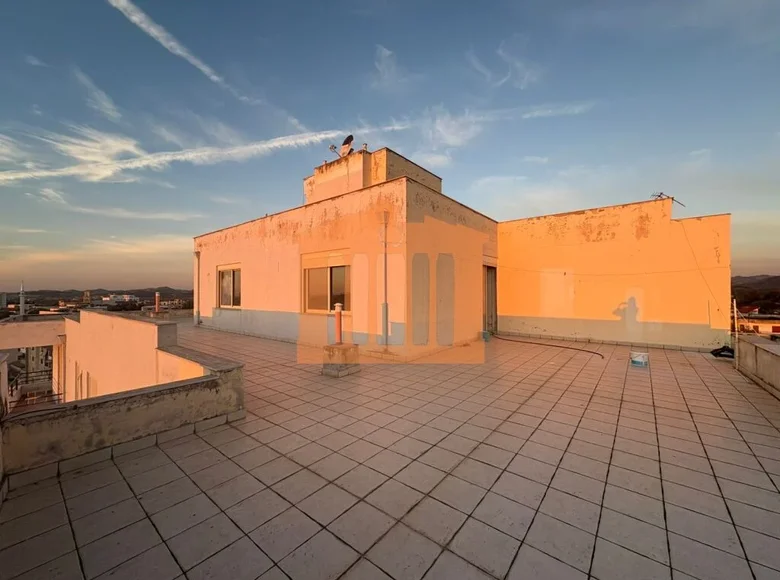 Apartamento 4 habitaciones 121 m² Bashkia Durres, Albania