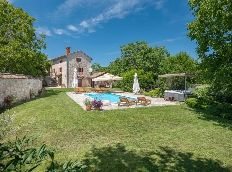 4 bedroom Villa 193 m² Grad Porec, Croatia