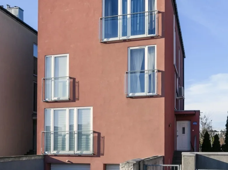 Dom 5 pokojów 155 m² w Pruszków, Polska