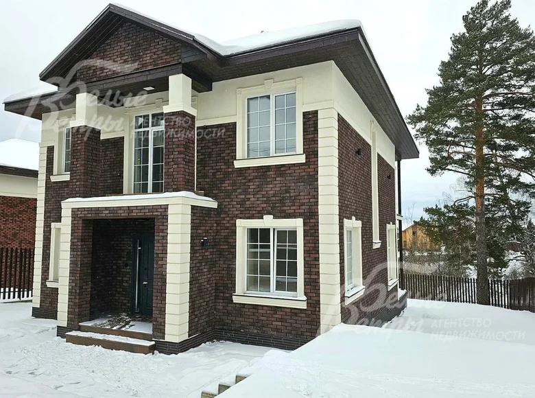 Haus 6 zimmer 240 m² Föderationskreis Zentralrussland, Russland