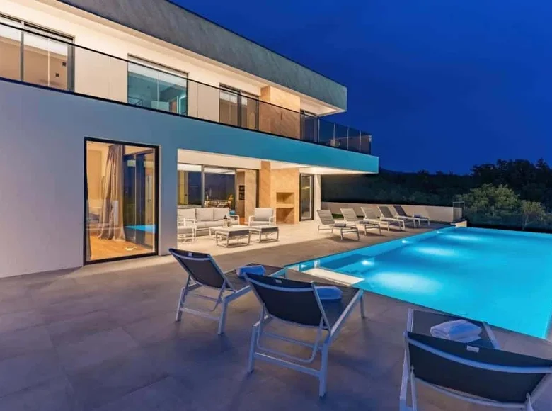 8 bedroom House 396 m² Jadranovo, Croatia