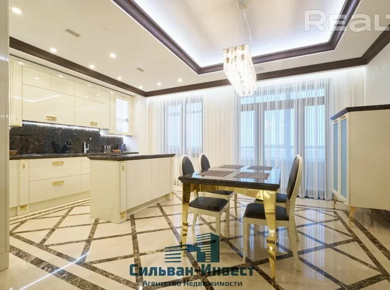 Wohnung 4 zimmer 261 m² Minsk, Belarus
