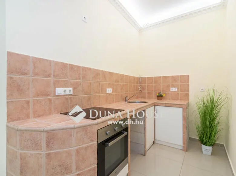 Офис 67 м² Будапешт, Венгрия