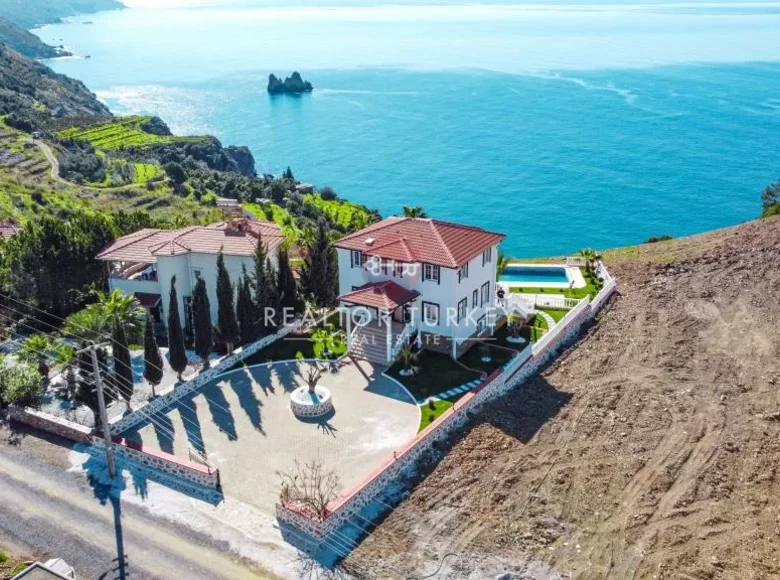 Maison 2 chambres 300 m² Tosmur, Turquie