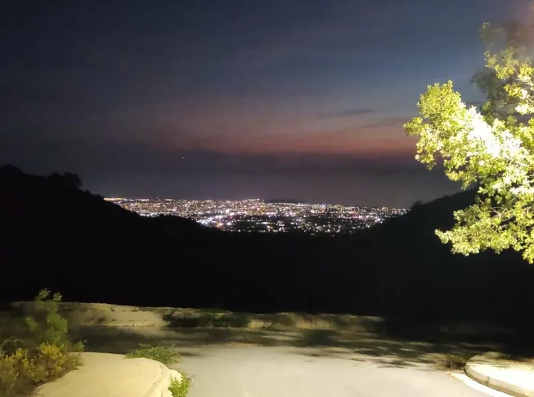 Atterrir  Tsada, Chypre
