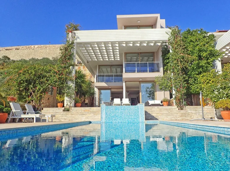 5-Schlafzimmer-Villa 200 m² Kalkan, Türkei