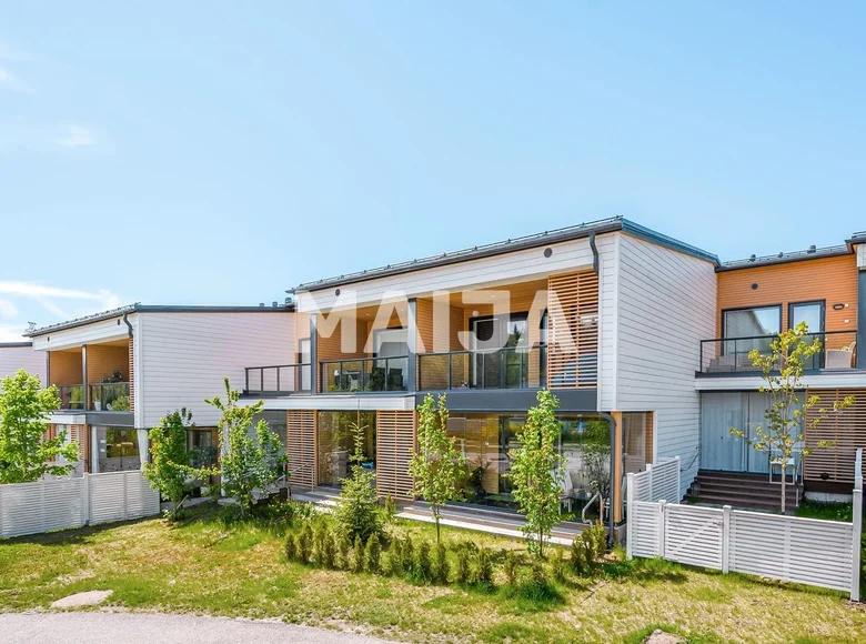 4 bedroom apartment 97 m² Helsinki sub-region, Finland