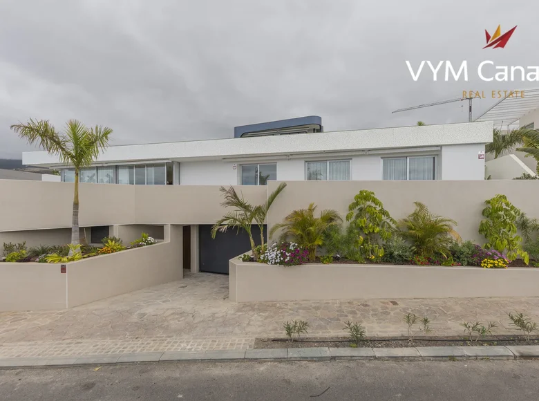 Villa de 4 dormitorios 470 m² Guia de Isora, Španjolska