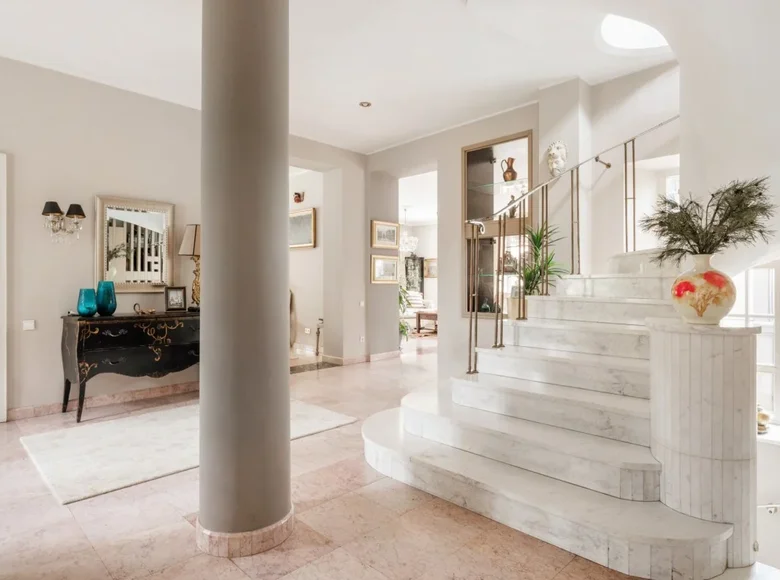 Dom 8 pokojów 632 m² Warszawa, Polska