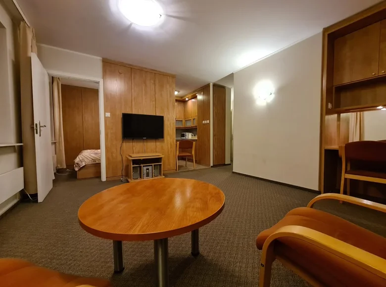 Mieszkanie 2 pokoi 38 m² w Warszawa, Polska