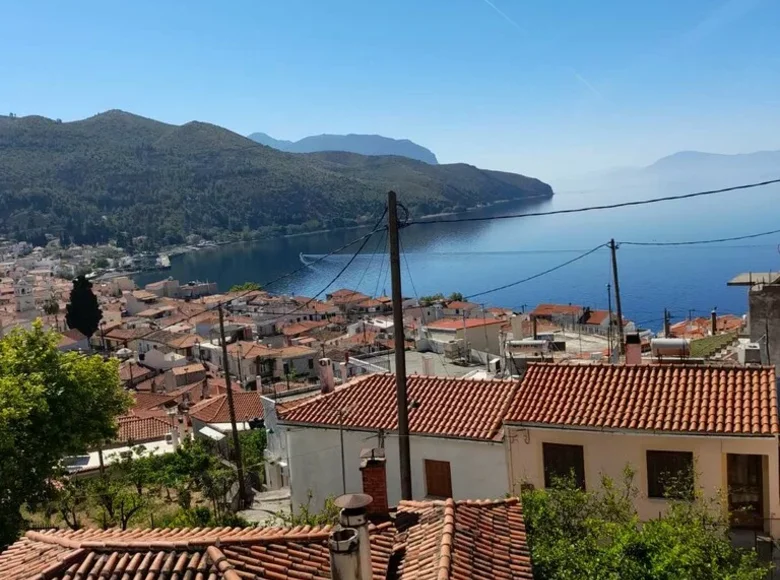 4 bedroom apartment 143 m² Limni, Greece