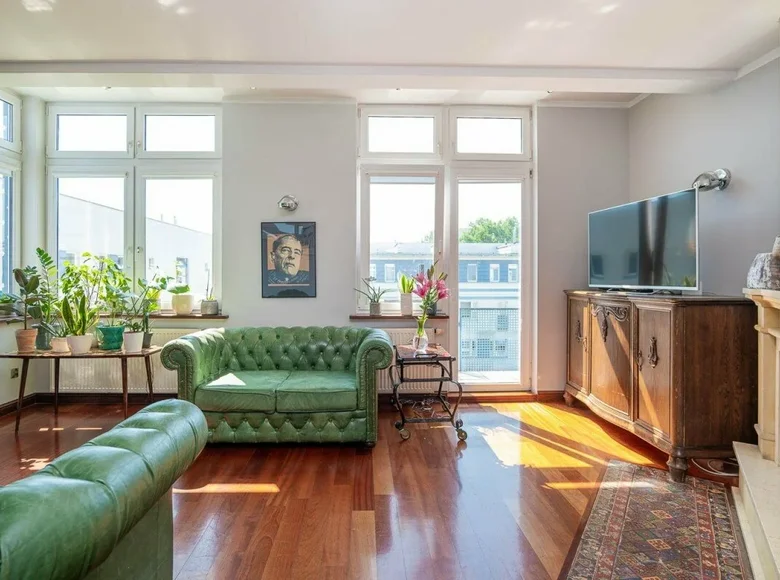 Многоуровневые квартиры 4 комнаты 113 м² Варшава, Польша