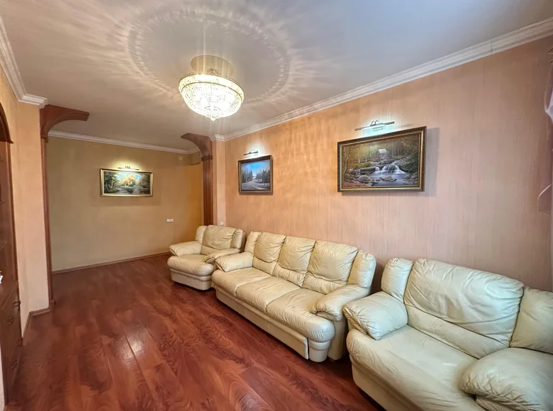 Квартира 3 комнаты 74 м² Орша, Беларусь
