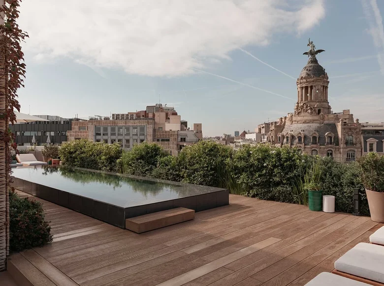 Mieszkanie 3 pokoi 162 m² Barcelona, Hiszpania