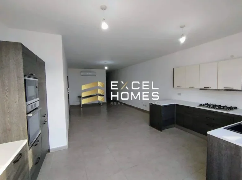 Mieszkanie 3 pokoi  Santa Venera, Malta