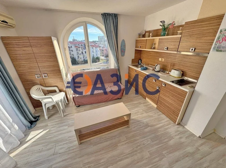 Mieszkanie 2 pokoi 40 m² Nesebyr, Bułgaria