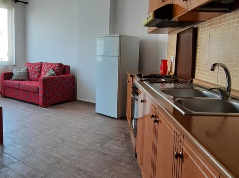Mieszkanie 2 pokoi 60 m² Bashkia Durres, Albania