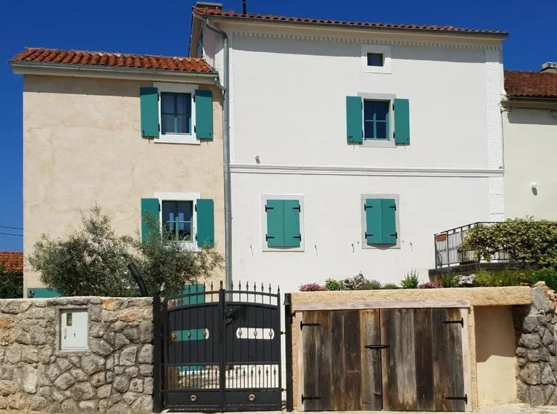 3 bedroom villa 155 m² Omisalj, Croatia