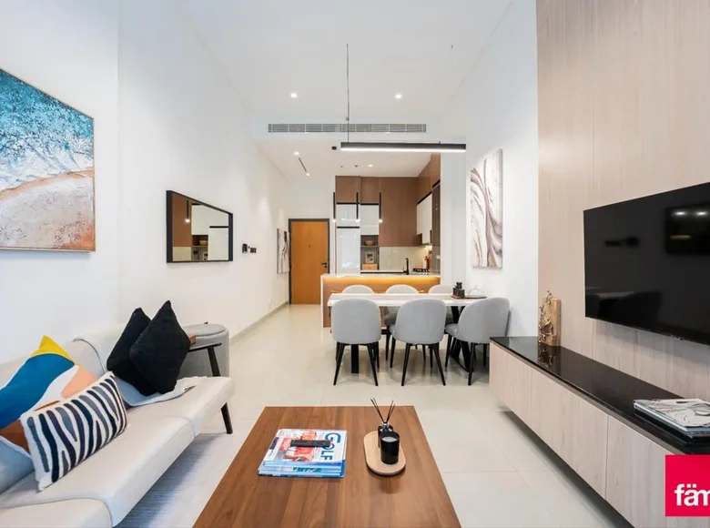 Apartamento 2 habitaciones 1 664 m² Dubái, Emiratos Árabes Unidos