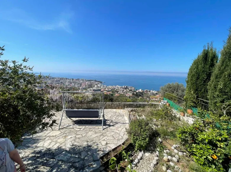 Casa 4 habitaciones 131 m² Dobra Voda, Montenegro