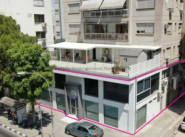 Oficina 710 m² en Nicosia, Chipre
