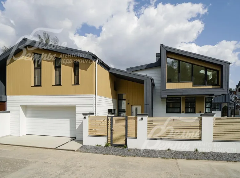 Dom 7 pokojów 289 m² Centralny Okręg Federalny, Rosja