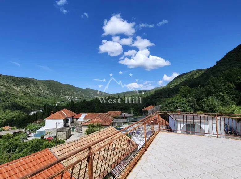 2 room house 108 m² Herceg Novi, Montenegro