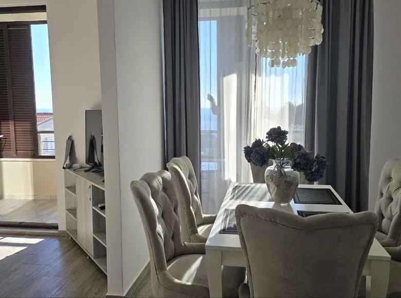 Wohnung 3 Schlafzimmer 79 m² Petrovac, Montenegro