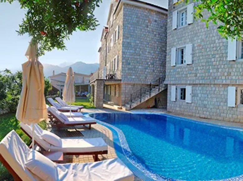 Villa 11 chambres 960 m² Kotor, Monténégro