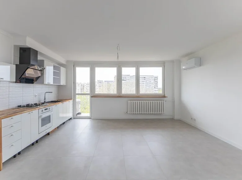 4 room apartment 68 m² Warsaw, Poland